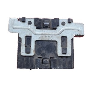 Piezas de automóvil usadas compatibles con el módulo Hyundai Mobis ETACS 95800-5K000. Piezas de automóvil coreanas usadas. - Product Image 5