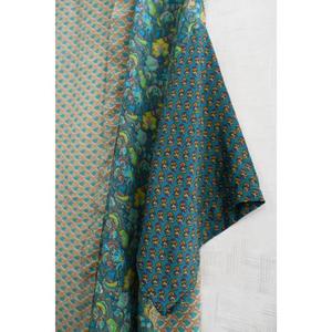 Kimono de Seda Indio Hecho a Mano para Mujer, Bata Corta Estampada Estilo Boho, Ropa de Dormir y para Estar en Casa - Product Image 3