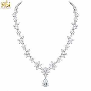 สร้อยคอทรงหยดน้ำประดับเพชรแล็บโกรว์ลายดอกไม้ Royal Vine |   ทองคำแท้ 9K 14K 18K เครื่องประดับชั้นดี ดีไซน์พฤกษศาสตร์ ประดับอัญมณีอย่างมีศิลปะ - Product Image 1