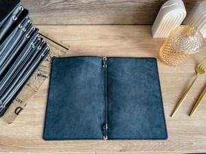 Porta Menús de Cuero Genuino Hecho a Mano de Lujo al por Mayor, Resistente al Agua, Personalizable LMC-0230 - Product Image 4