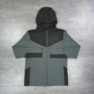 Ensemble de survêtement deux pièces personnalisé pour homme, en nylon 100% écologique, respirant, coupe-vent à capuche, style streetwear, idéal pour l'été - Product Image 5