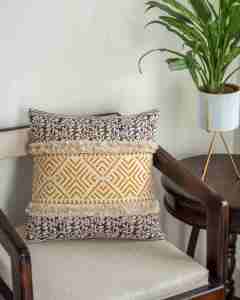 Cojines Decorativos Boho Modernos y Elegantes con Patrones Geométricos, Texturas Naturales, Antiácaros, de Algodón Color Mostaza, 16x16 - Product Image 6