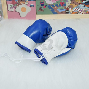 Llavero con Mini Guantes de Boxeo, Personalizado, de Cuero PU, con Cierre de Gancho y Bucle, para Uso en Exteriores, Negocios, Gimnasio y Fitness - Product Image 3