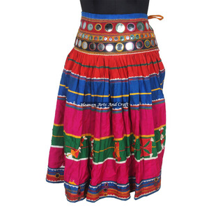 Faldas Banjara Vintage de diseño étnico, bordadas a mano - Product Image 1