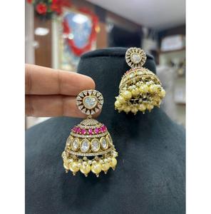 ต่างหูห้อยประดับเพชรซิคอนชุบทองคลาสสิก ดีไซน์เหมือนเพชร สำหรับผู้หญิง สาวๆ ใส่ไปงานแต่งงาน งานปาร์ตี้ แฟชั่นทันสมัย - Product Image 1