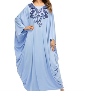 Abaya brillante de seda de talla grande con cuello en V y largo hasta el suelo para mujer, ropa islámica modesta, abayas omaníes tradicionales con bloques de color para Eid. - Product Image 5