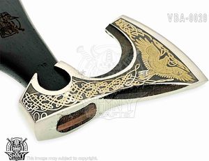 Hache de Bûcheron Artisanale en Acier Carbone Forgé sur Mesure avec Manche en Bois de Frêne pour le Camping, la Survie et le Travail du Bois - Product Image 4