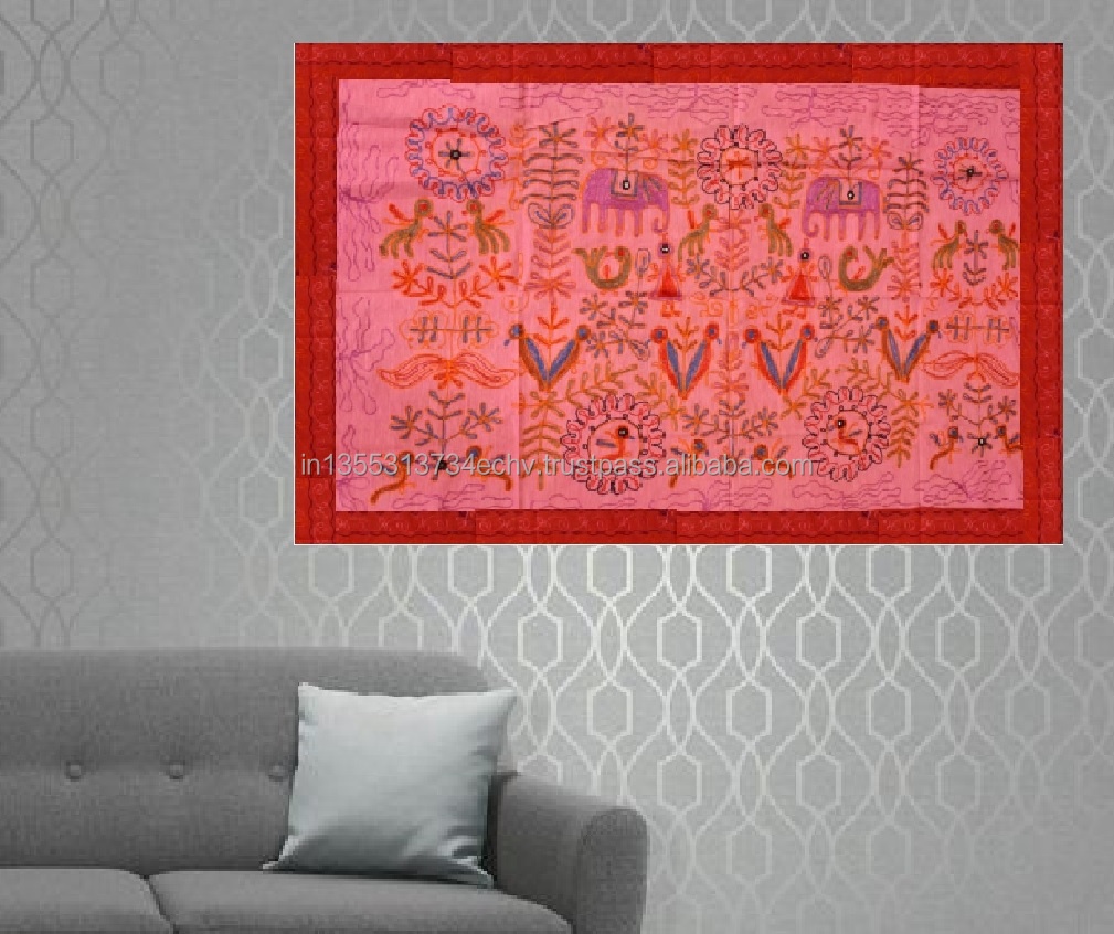Tapisserie Murale Florale Indienne Perlée – Patchwork Coton Fait Main – Déco Intérieure