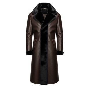 Abrigo largo de cuero genuino marrón para mujer con cuello y puños de piel negra. - Product Image 4
