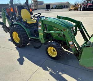 Tracteur John Deere 2032R haute performance prêt à être expédié dans le monde entier, en stock, livraison rapide, qualité supérieure, disponible dès maintenant. - Product Image 1