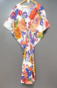 Robe longue kaftan en coton à motifs floraux indiens, idéale comme tenue de plage ou vêtement de nuit, convient aux femmes enceintes - Product Image 5