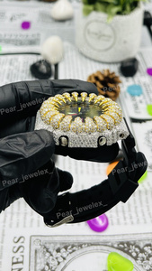 Reloj de Lujo Personalizado con Diamantes VVS, Esfera Plateada Redonda, Bisel con Esfera Negra, Estilo Hip Hop, Digital - Product Image 2