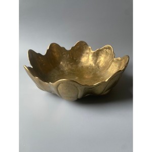 Hermosa tazóna de latón para servir, que convierte la comida ordinaria en una presentación real. - Product Image 4