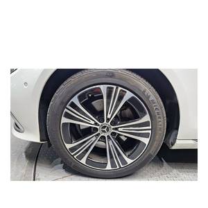 Mercedes-Benz Clase E E220d 4MATIC Exclusive Septiembre 2023 34,185 km Diésel Automático Asientos de Cuero Cámara Trasera Volante a la Izquierda - Product Image 5