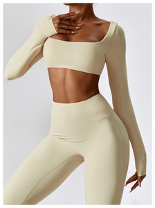 Conjunto Deportivo de 2 Piezas para Gimnasio y Yoga, para Mujer, de Alta Calidad, Ecológico, Transpirable y de Secado Rápido, en Spandex/Nailon - Product Image 4