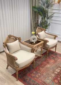 Fauteuil d'appoint de style français sculpté à la main, capitonné, avec structure en bois, pour salon, chambre à coucher, maison ou villa - Product Image 4