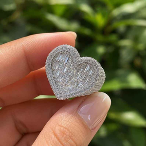 Anillo de Plata con Moissanita en Forma de Corazón, Estilo Hip Hop, con Incrustaciones de Diamantes Baguette, Anillo de Lujo con Micro Pavé, Joyería Unisex, Regalo - Product Image 3