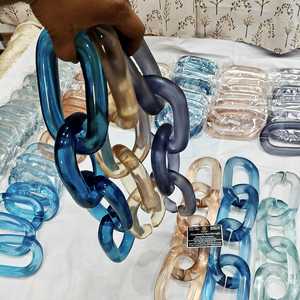 Modelo de Búho de Resina Ecológica Hecho a Mano, Decoración de Pared con Cadena y Acabado Esmaltado, Opción de Regalo para Interiores Elegantes - Product Image 1