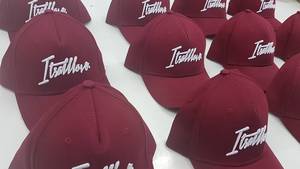 Fabricante de Gorras de Béisbol al por Mayor que Ofrece Servicio de Impresión Personalizada por Serigrafía, Sublimación y Transferencia, con Etiqueta Privada 100% - Product Image 3