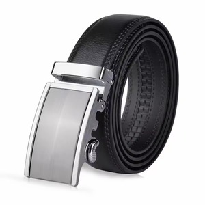 Nouvelles Ceintures Décontractées pour Hommes en Cuir Pleine Fleur de Vache - Boucle Carrée en Acier - Vente en Gros Ceintures Personnalisables de Haute Qualité et Haute Résistance - Product Image 3