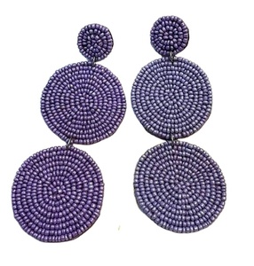 Pendientes colgantes redondos con cuentas moradas hechos a mano, con diseño de círculos, estilo bohemio para mujer, accesorios de joyería de moda. - Product Image 1