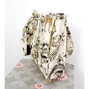 Bolso Tote Pequeño de Terciopelo Indio con Estampado Floral Hecho a Mano, Cierre Abierto, Estilo Bohemio, para Mujer, Listo para la Playa, Verano, Primavera - Product Image 3