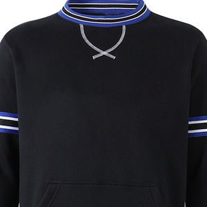 Beta Phi Sigma 1914 Sweat-shirt d'hiver noir en chenille à col rond et doublé |   Pull en polaire brodé avec logo grec, rayé et côtelé - Product Image 5