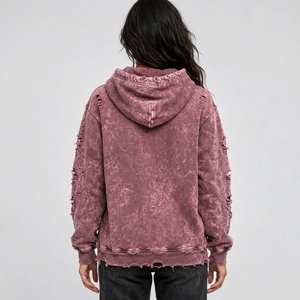 เสื้อฮู้ดดี้ผู้หญิงแบบซักพิเศษพร้อมดีเทลสไตล์วินเทจ สวมใส่สบายและมีรายละเอียดที่น่าดึงดูดใจ เหมาะสำหรับธุรกิจเสื้อผ้า - Product Image 3