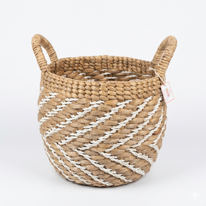 Panier ZEA en jacinthe d'eau naturelle tressé avec poignées, organisateur décoratif fait main pour la maison, écologique - Product Image 1