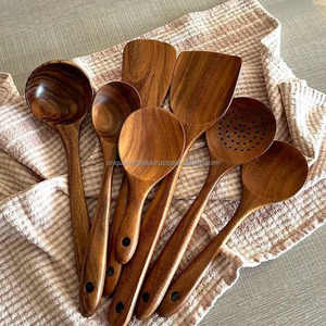 Venta al por mayor hecho a mano bambú madera cuchara tenedor conjunto varios diseños para servir cocina y bodas - Product Image 1