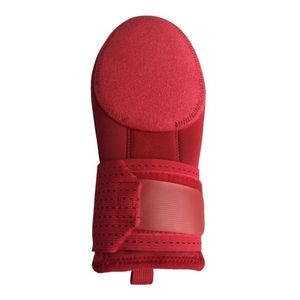 Guante de béisbol rojo de punto con logotipo personalizado, protección para la palma y soporte ajustable para la muñeca, para deportes al aire libre juveniles. - Product Image 1