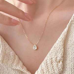 Pendentif goutte d'eau doré tendance en or massif 10K 14K, collier pendentif poire en or pur avec diamant de laboratoire, collier de la Saint-Valentin pour elle - Product Image 2