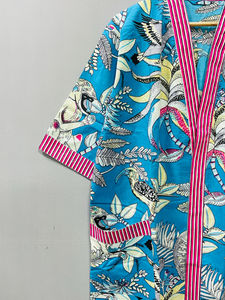 Veste Kimono sans manches unisexe de luxe faite à la main en coton indien Kantha brodé floral, respirante, pour l'hiver et l'été, décontractée - Product Image 6