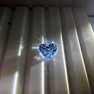 Diamant bleu taille cœur, cultivé en laboratoire, couleur fantaisie, pureté VVS, certifié IGI, pour la fabrication de bijoux sur mesure - Product Image 1