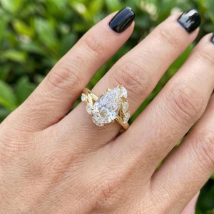Bague en or massif 14 carats avec diamant de laboratoire ovale 1 carat, motif feuille de vigne, bague de fiançailles, bague de promesse, bijoux de mariée inspirés de la nature, cadeau - Product Image 3