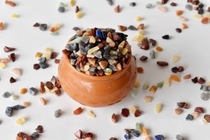 Wholesale Natural Stone Mix Agate Multi-Color <b>Crystal</b> Mix Curved <b>Chips</b> Semi Precious Gemstone for Home Decor Healing Craft - Product Image 6