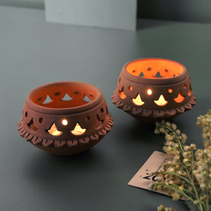 DVI - Lot de 2 - Lampe à bougie artisanale en terre cuite pour votre bureau, table à manger, table d'appoint de la collection Festive - Product Image 1