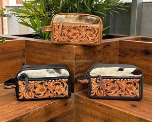 Nueva bolsa de maquillaje con cremallera de almacenamiento de viaje de cuero mecanizado a mano, bolsas de cosméticos portátiles de cuero de vaca de alta calidad - Product Image 4