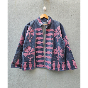Chaqueta de invierno de terciopelo negro con bordado Suzani, diseño floral, a prueba de viento, para mujer, regalo para ella. - Product Image 1