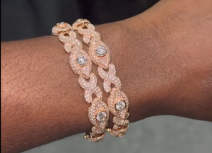 Bracelets manchette classiques personnalisables en moissanite plaqué or rose, sertis clos taille brillant, pour femmes, usage quotidien - Product Image 2