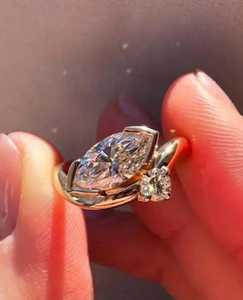 Anillo Solitario Moderno de Oro Sólido de 14K con Diamante de Corte Marquesa de 3.00CT y Tallo Ondulado, Cultivado en Laboratorio, para Bodas, Fiestas y Eventos Especiales - Product Image 3