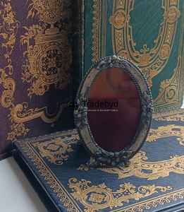 Cadre photo en métal de qualité supérieure, fait main, décoration de table par Tradebyd - Product Image 3