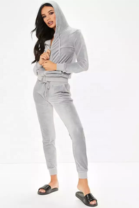 ชุดเซ็ตแทรคสูทผ้ากำมะหยี่แบบมีฮู้ดสำหรับผู้หญิง ออกแบบเองได้ สีพื้น ผ้าฝ้าย 100% ระบายอากาศดี ขายส่ง - Product Image 2