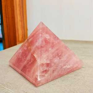 Pirámide de cristal de cuarzo rosa natural de alta calidad, pulida, piedra curativa, energía Feng Shui, pirámide de piedra preciosa del amor para regalos - Product Image 6