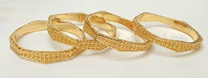 Juego de 4 Brazaletes de Alta Gama Chapados en Oro de 24 Quilates de Dubái para Mujer, Accesorio Popular y Económico de 2 GRM, Brazaletes Modernos - Product Image 3