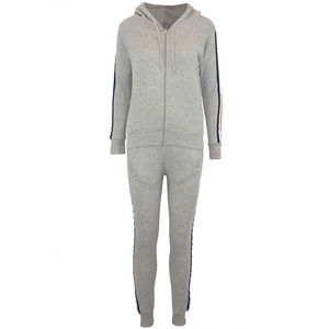 Traje deportivo personalizado con logotipo para mujer, conjunto deportivo de poliéster de dos piezas al por mayor, traje de jogging de forro polar cálido para mujer al por mayor - Product Image 1