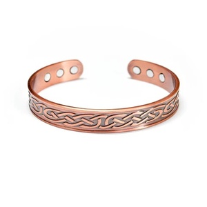 Bracelet en cuivre de haute qualité, fait main, élégant, idéal pour les fêtes. Achetez auprès d'un fabricant exportateur indien. - Product Image 4