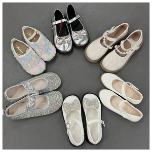 Chaussures Mary Jane tendance pour bébés, chaussures de princesse, chaussures d'école pour enfants, livraison aléatoire, vente en gros de chaussures pour enfants - Product Image 1