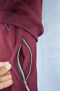 Conjunto Deportivo Personalizado con Logotipo para Hombre, Estilo Urbano, Ecológico, Transpirable, de Algodón y Felpa, Sudadera con Capucha y Pantalones Jogger, OEM ODM, Venta al Por Mayor, para Gimnasio, Invierno - Product Image 6