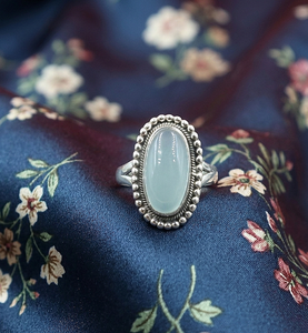 Anillo de piedra preciosa ovalada de calcedonia azul natural, anillo vintage bohemio de plata de ley 925, anillo llamativo hecho a mano, joyería para mujer, regalo de Navidad - Product Image 6